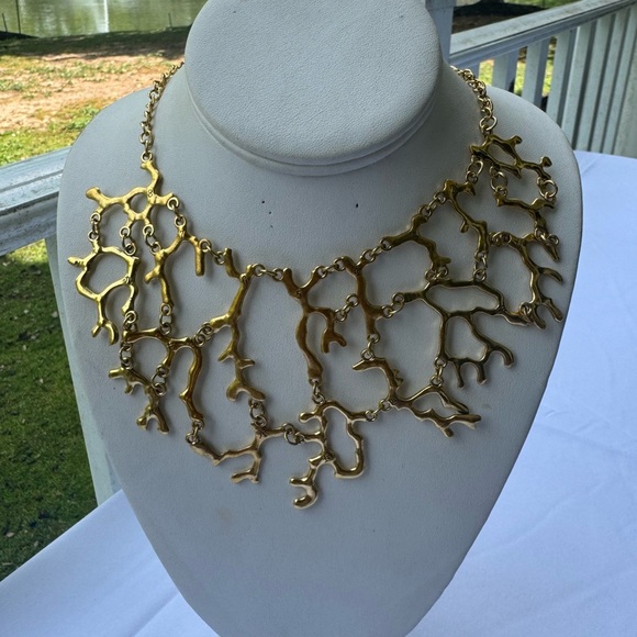 Artistic Gold Statement Necklace - Picture 5 of 8